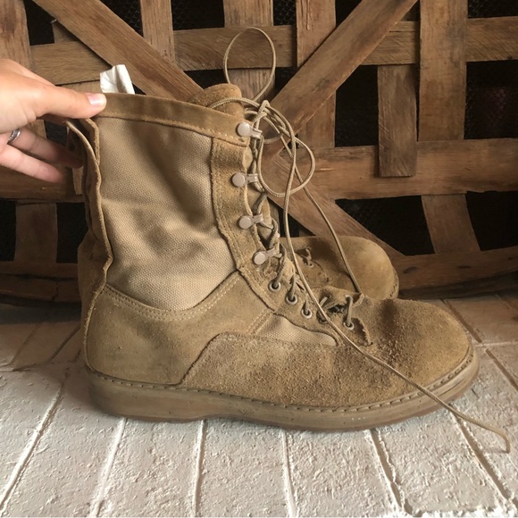 Belleville Shoes Us Military Desert Tan Combat Boots Sz 1 W Made In Usa Goretex Vibram Soles